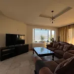 Joyful Guest Residences #with Sea View By 8essentially Apartment