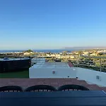 Joyful Guest Residences #with Sea View By 8essentially Apartment *