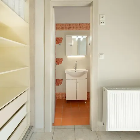 Joyful By 8essentially Apartment *