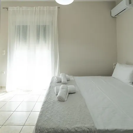 Joyful By 8essentially * Chania (Crete)