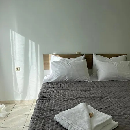 Joyful By 8essentially Chania (Crete)