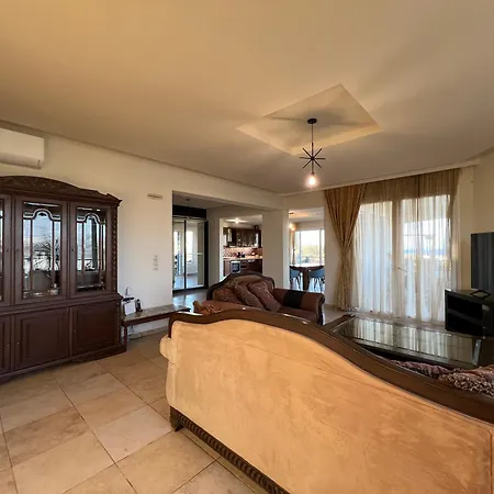 Joyful By 8essentially Apartment *