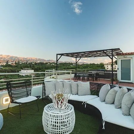 Joyful Guest Residences With Sea View By 8essentially Apartment *