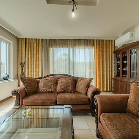 Joyful Guest Residences With Sea View By 8essentially Chania (Crete)