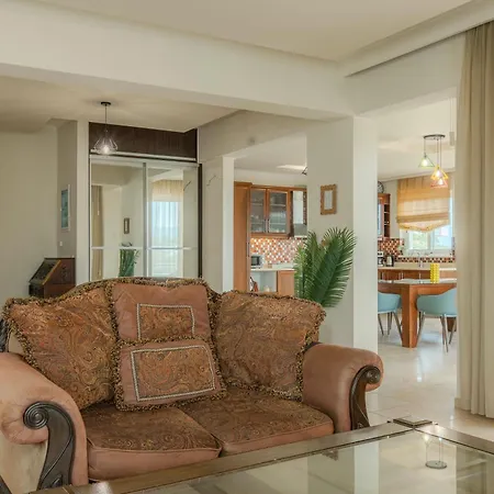 Joyful Guest Residences With Sea View By 8essentially * Chania (Crete)