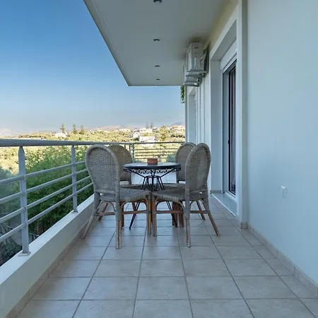 Joyful Guest Residences With Sea View By 8essentially Apartment