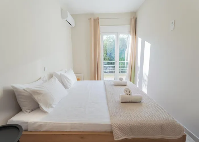 Joyful Guest Residences #with Sea View By 8essentially Apartment *