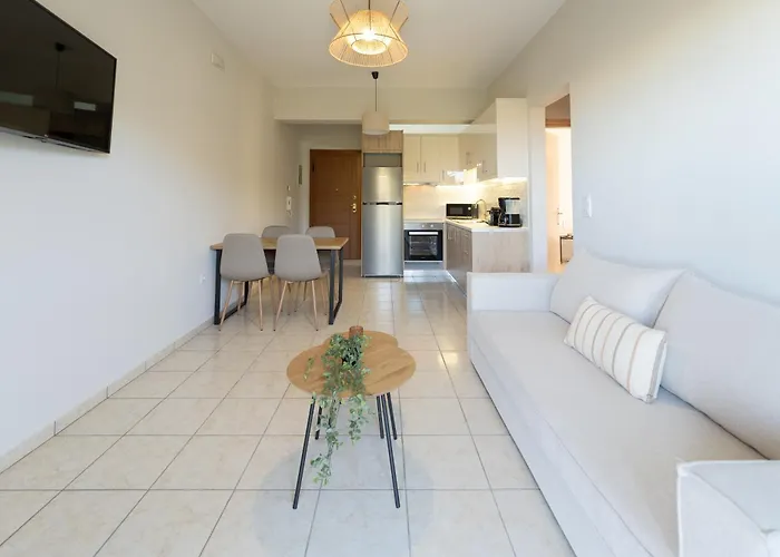 Joyful Guest Residences #with Sea View By 8essentially Apartment