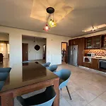 Joyful Guest Residences #with Sea View By 8essentially * خانيا