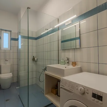 Joyful Guest Residences With Sea View By 8essentially * Chania (Crete)